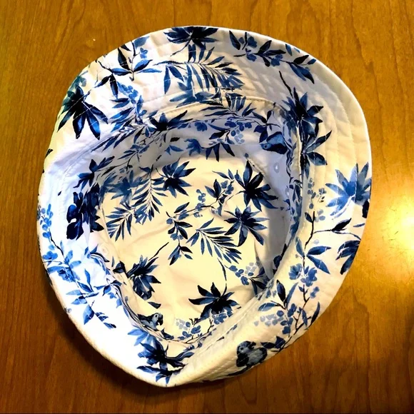 ⭐️SALE⭐️New Janie and Jack size 2T-3 Summer Hat, White +tropical foliage/birds - Picture 7 of 7